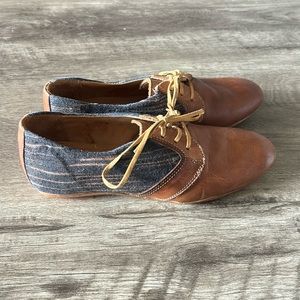 Sseko loafer lace up shoes size 6
